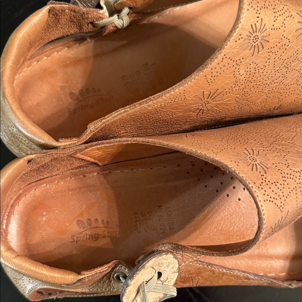 Spring Step Women's Brown Leather Mules